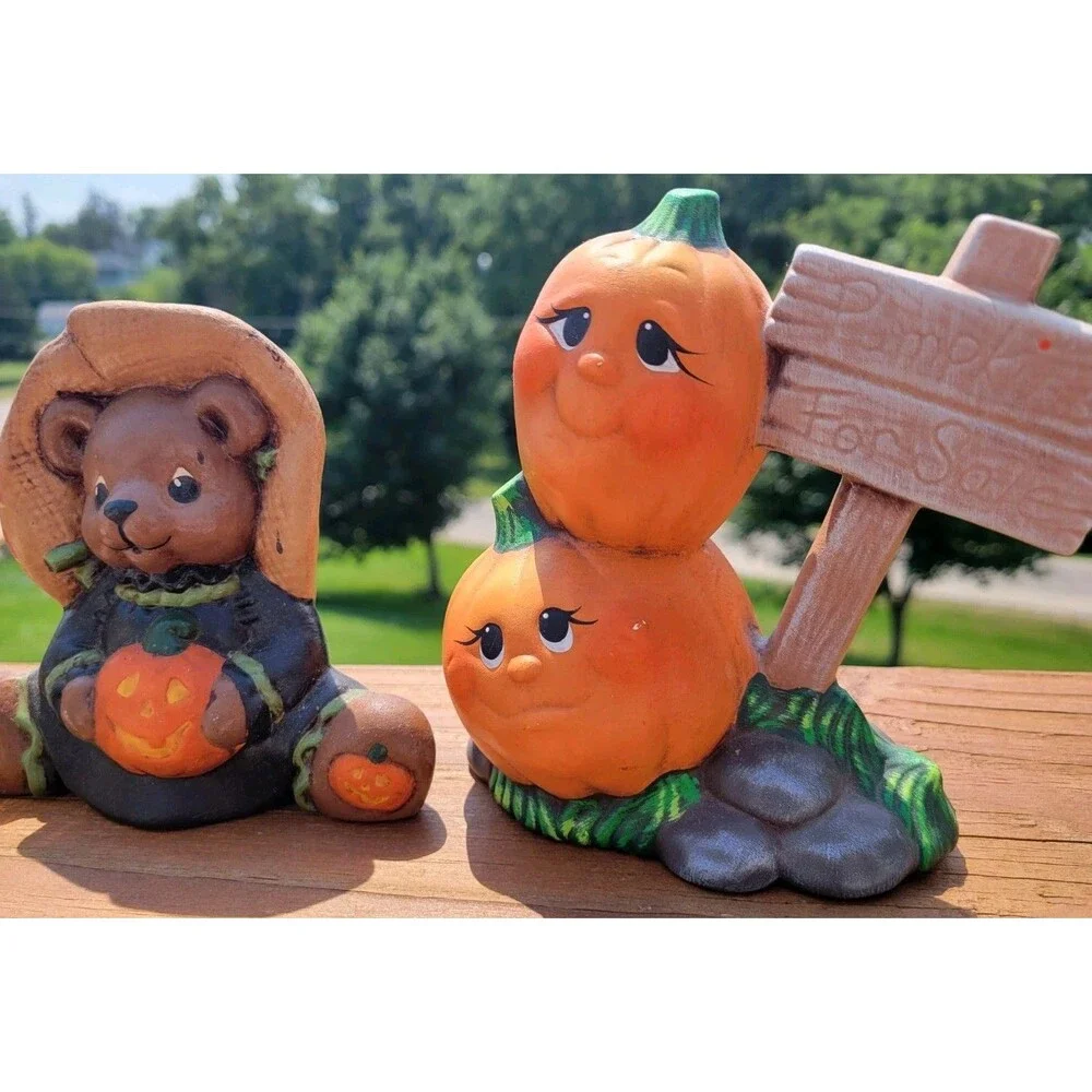 LOT OF VINTAGE HALLOWEEN CERAMIC FIGURES GHOST PUMPKINS BEAR WITCH